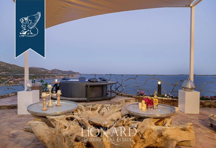 Image No.34-13 Bed Villa for sale