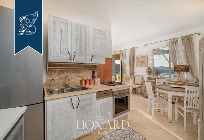 Image No.53-13 Bed Villa for sale