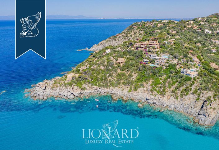 Image No.7-13 Bed Villa for sale