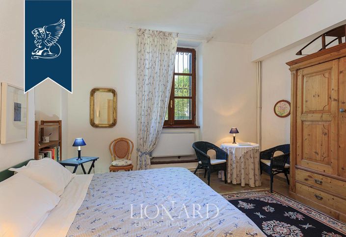 Image No.26-14 Bed Property for sale