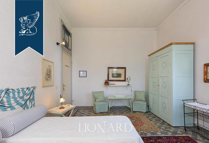 Image No.28-14 Bed Property for sale