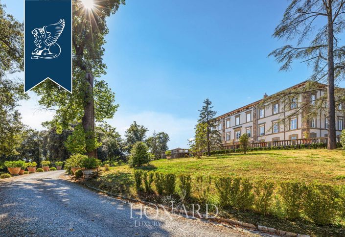 Image No.10-10 Bed Villa for sale