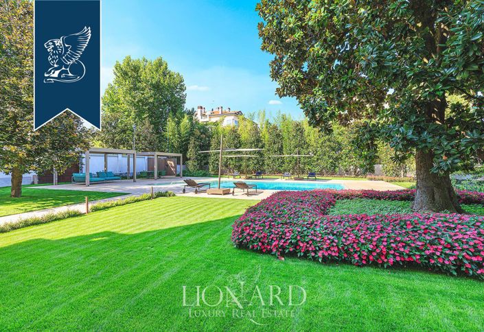 Image No.10-4 Bed Villa for sale