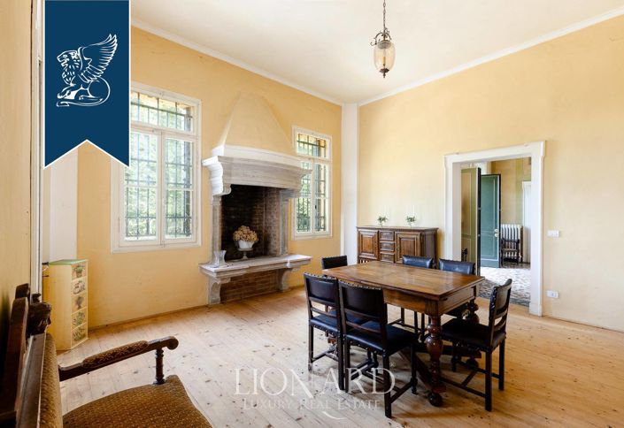 Image No.16-11 Bed Villa for sale