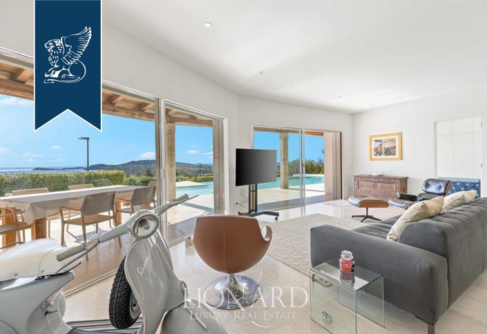 Image No.12-4 Bed Villa for sale