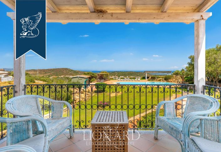 Image No.10-16 Bed Villa for sale