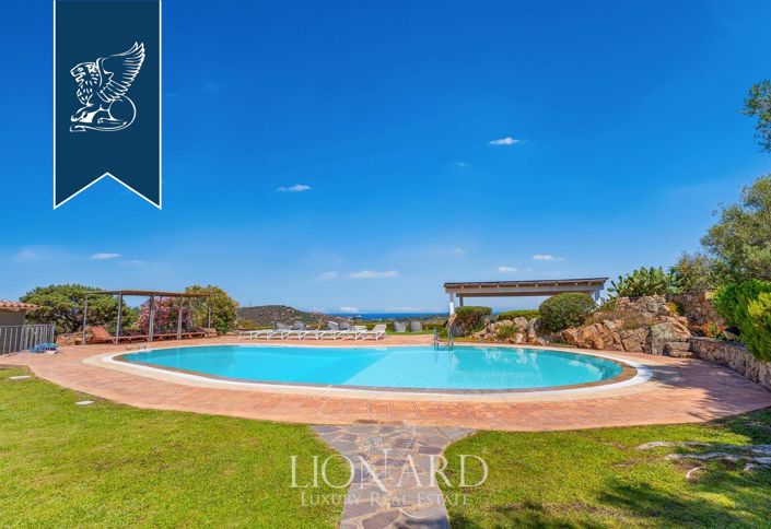 Image No.5-16 Bed Villa for sale