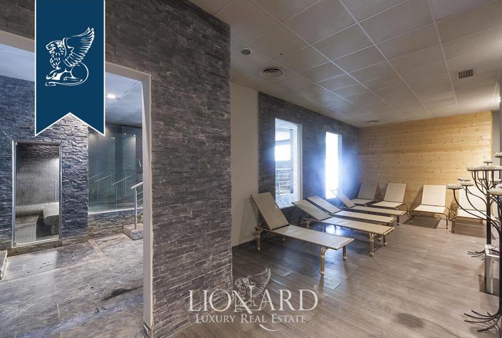 Image No.37-35 Bed Hotel for sale