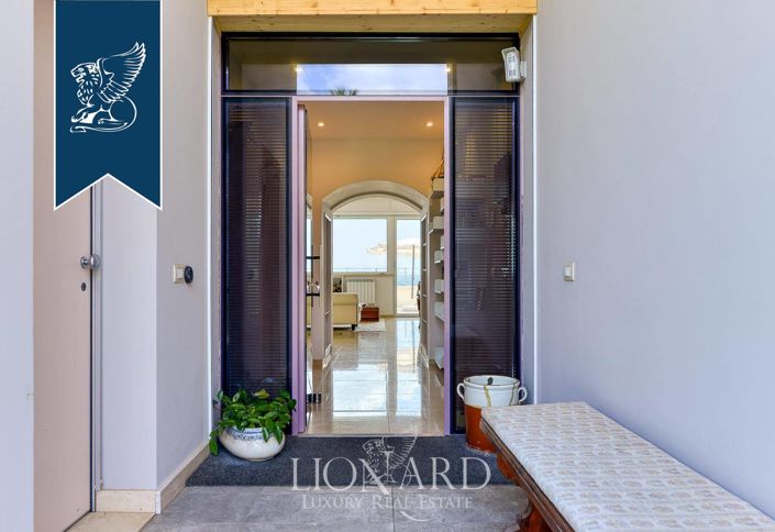 Image No.17-3 Bed Villa for sale