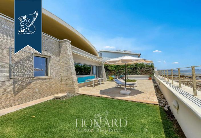 Image No.8-3 Bed Villa for sale