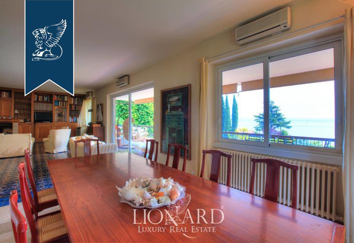 Image No.25-9 Bed Villa for sale