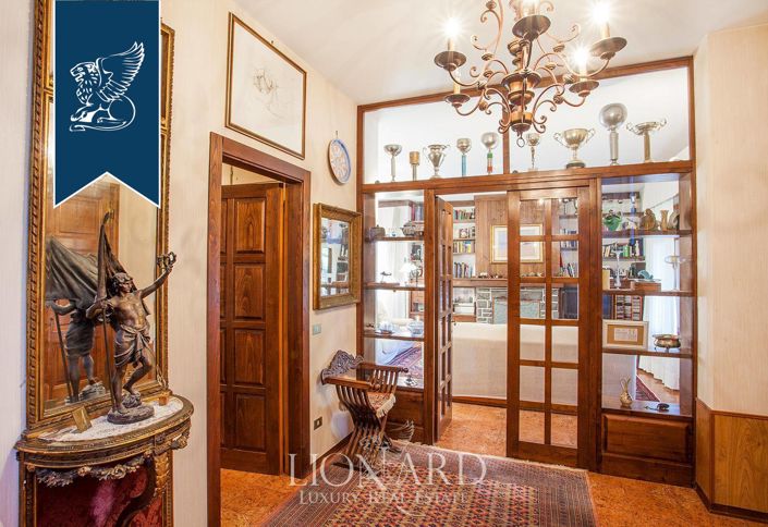 Image No.15-4 Bed Villa for sale