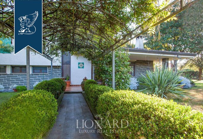 Image No.9-4 Bed Villa for sale