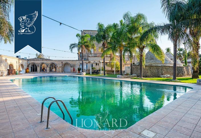 Image No.5-8 Bed Farmhouse for sale