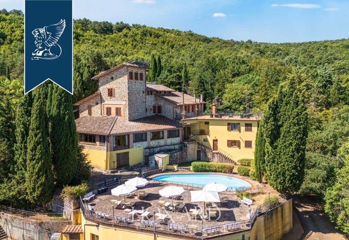 Image No.4-14 Bed Farmhouse for sale