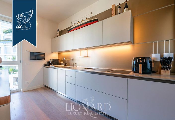 Image No.9-4 Bed Apartment for sale