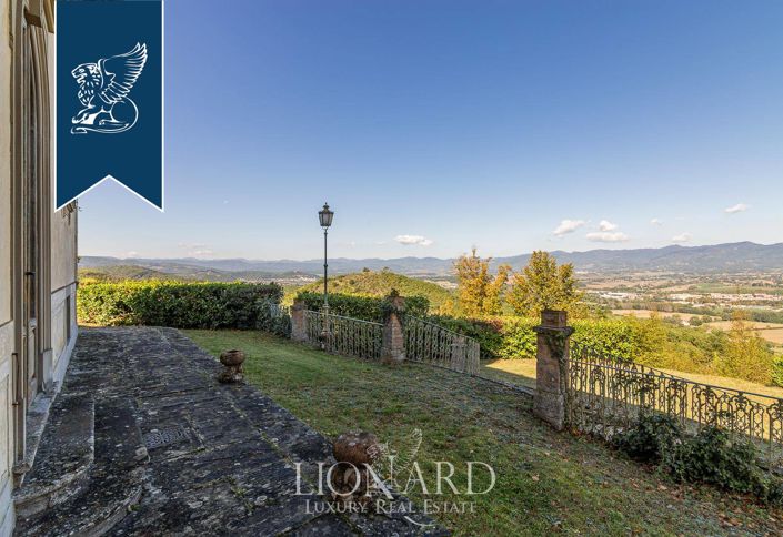 Image No.5-7 Bed Villa for sale