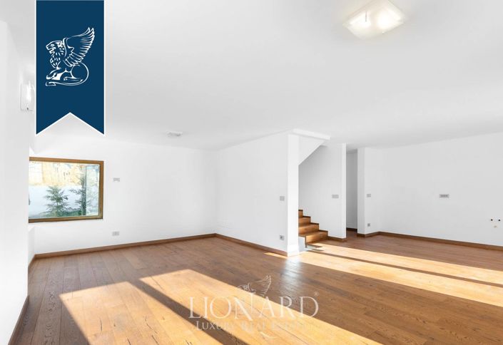 Image No.12-5 Bed Villa for sale