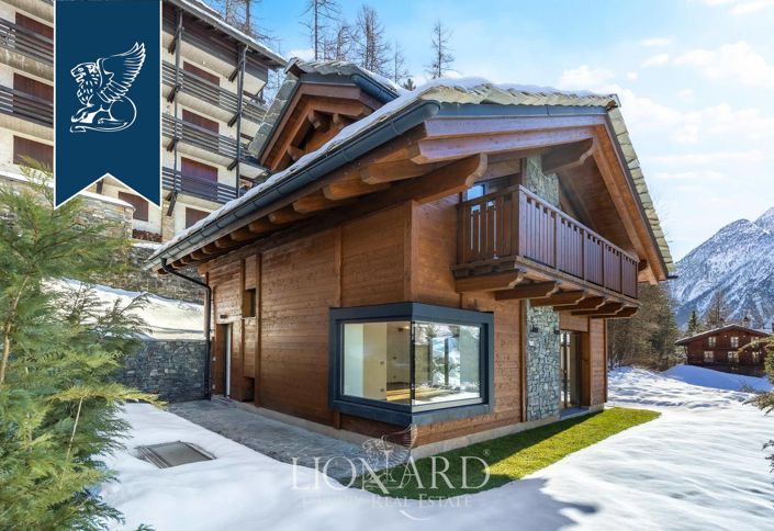 Image No.3-5 Bed Villa for sale