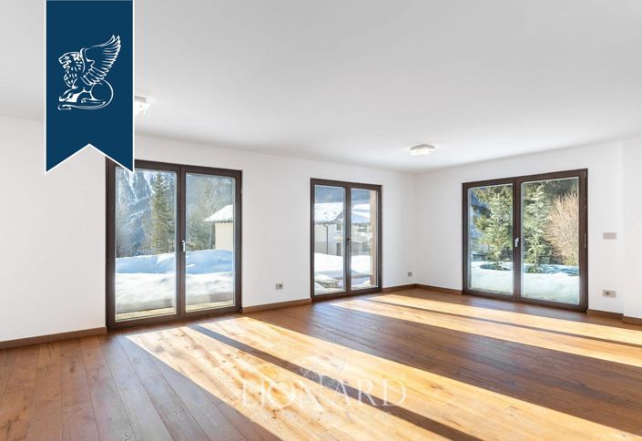 Image No.7-5 Bed Villa for sale