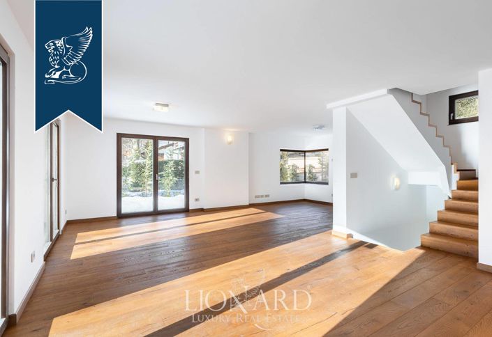 Image No.9-5 Bed Villa for sale