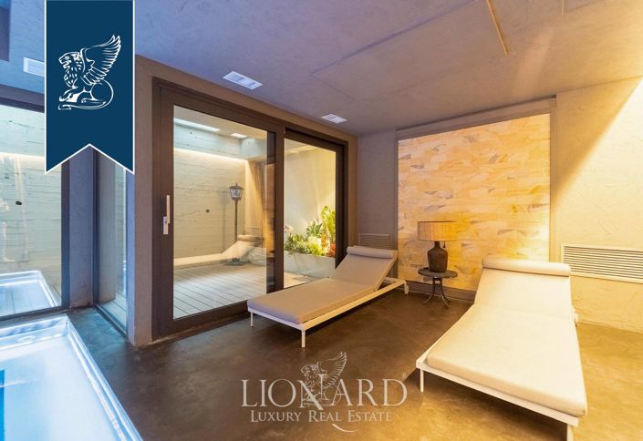 Image No.10-4 Bed Villa for sale