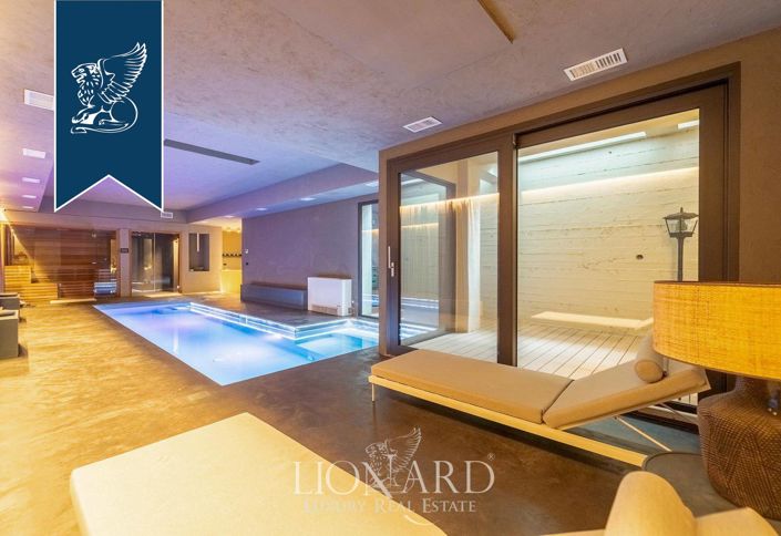 Image No.9-4 Bed Villa for sale