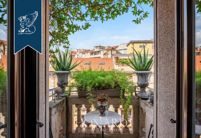 Image No.9-5 Bed Apartment for sale