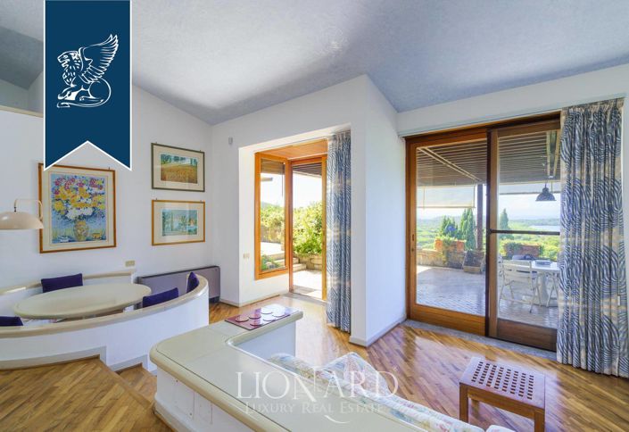 Image No.15-5 Bed Villa for sale