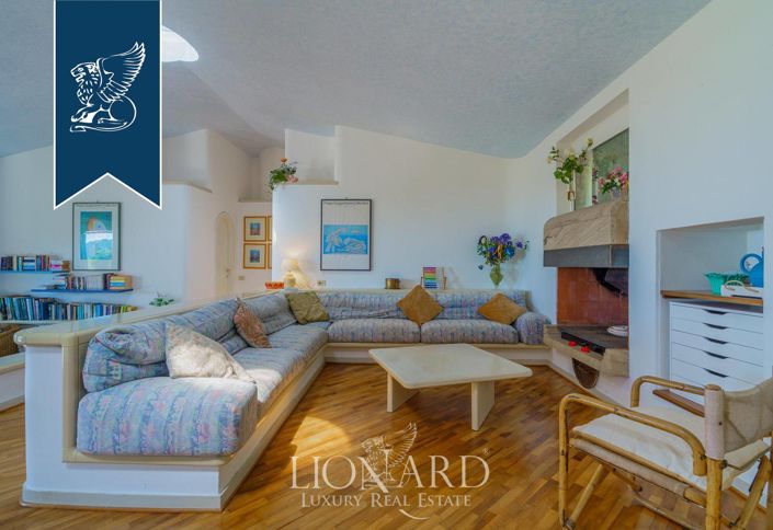 Image No.17-5 Bed Villa for sale