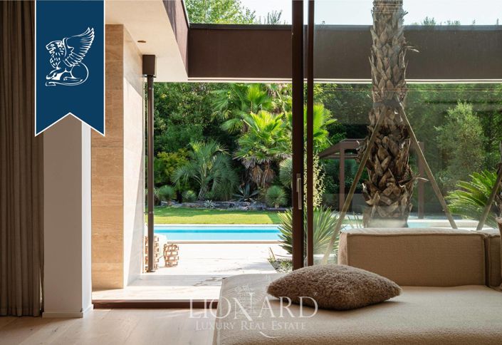 Image No.13-3 Bed Villa for sale