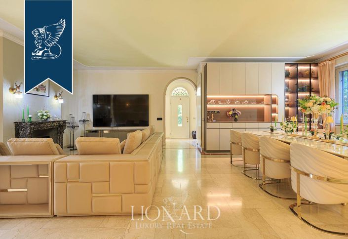 Image No.12-6 Bed Villa for sale