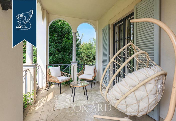 Image No.8-6 Bed Villa for sale