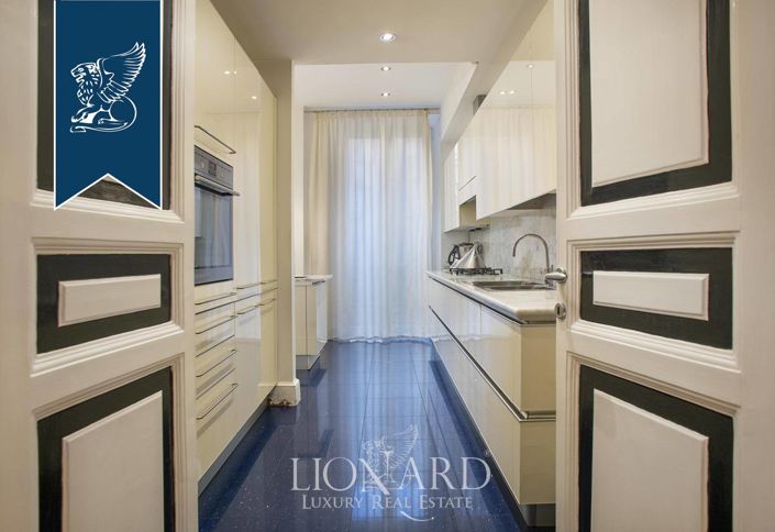 Image No.10-3 Bed Apartment for sale