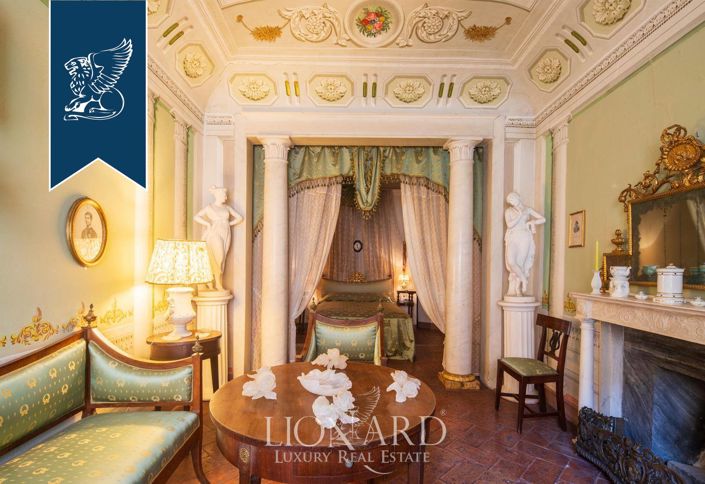 Image No.13-8 Bed Property for sale