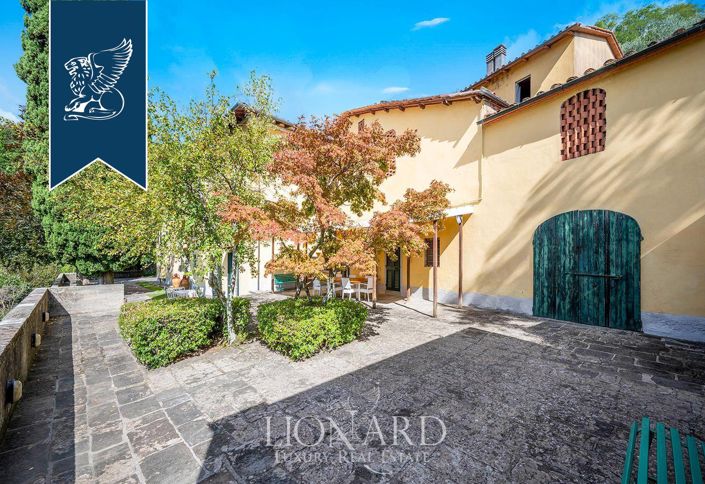 Image No.10-10 Bed Villa for sale