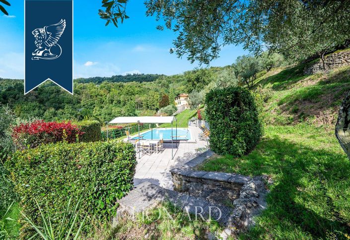 Image No.5-10 Bed Villa for sale