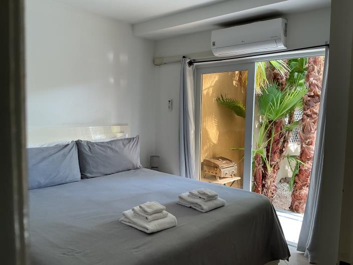 Image No.6-2 Bed Condo for sale