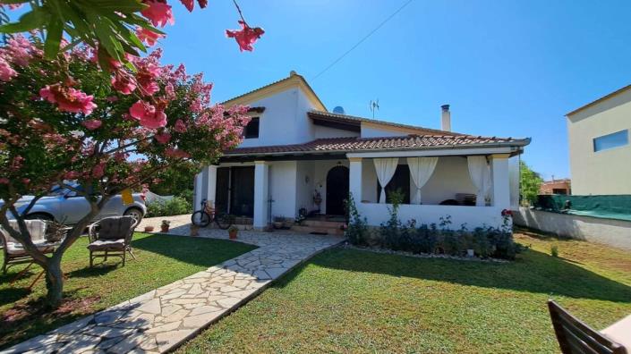 Image No.5-4 Bed House for sale