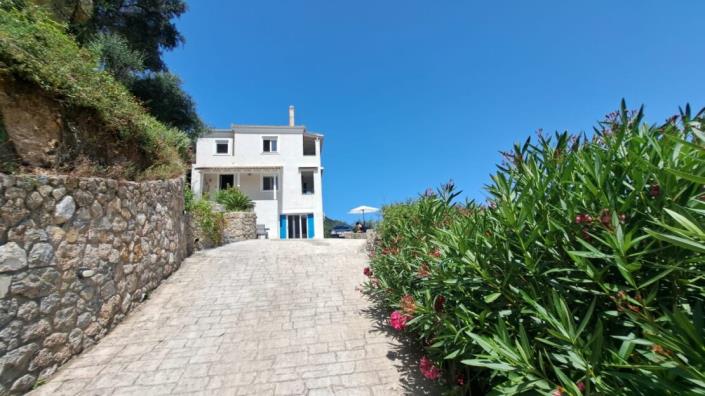 Image No.5-4 Bed House for sale