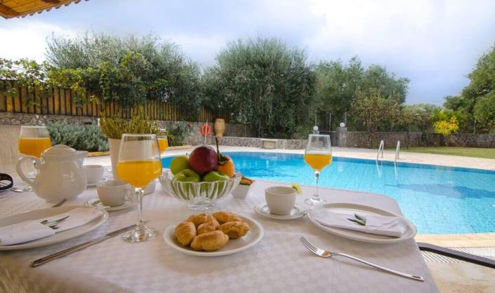 Image No.1-2 Bed Villa for sale