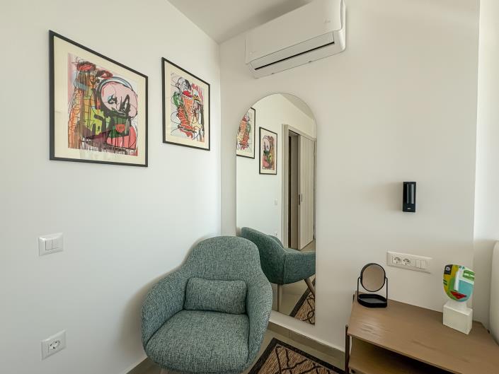 Image No.40-2 Bed Apartment for sale