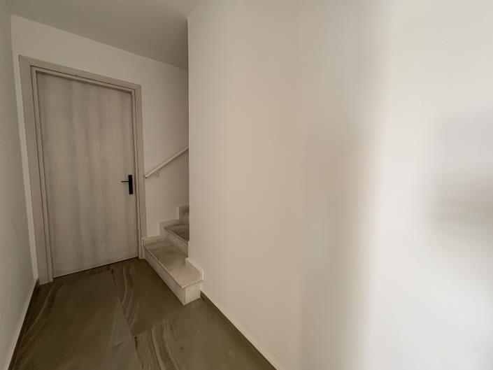 Image No.25-2 Bed Apartment for sale