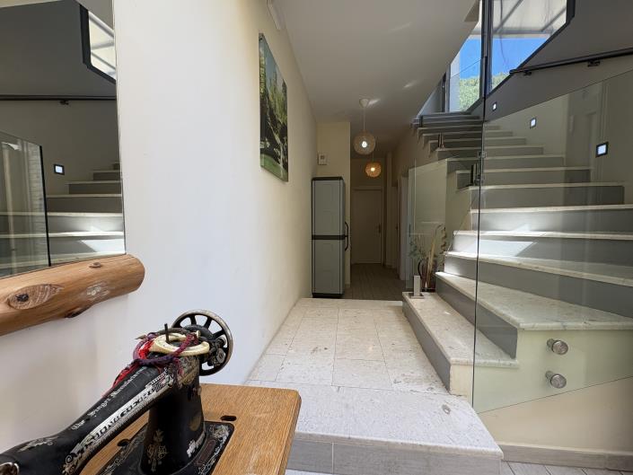 Image No.17-3 Bed Villa for sale