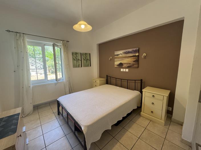 Image No.20-6 Bed Apartment for sale