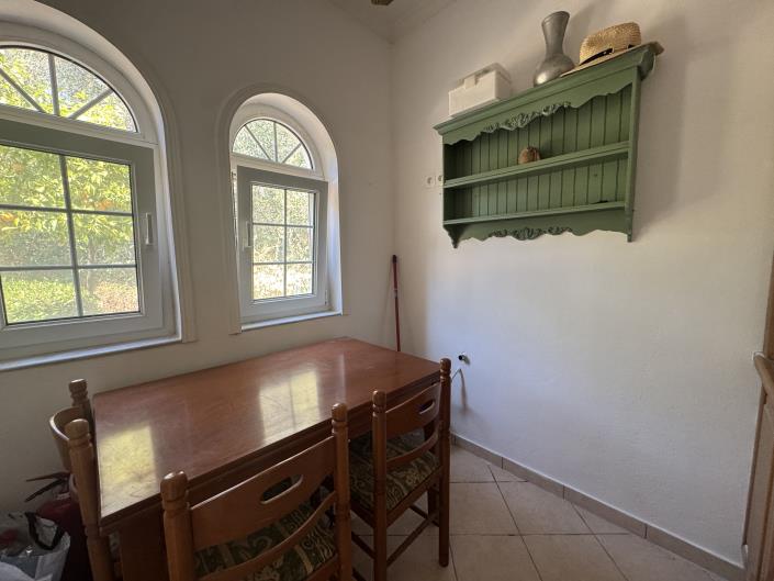 Image No.22-6 Bed Apartment for sale