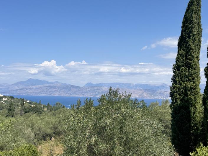 Image No.17-6 Bed Apartment for sale