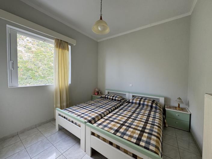 Image No.10-4 Bed House for sale