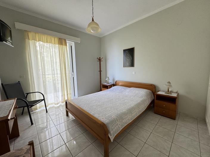 Image No.15-4 Bed House for sale