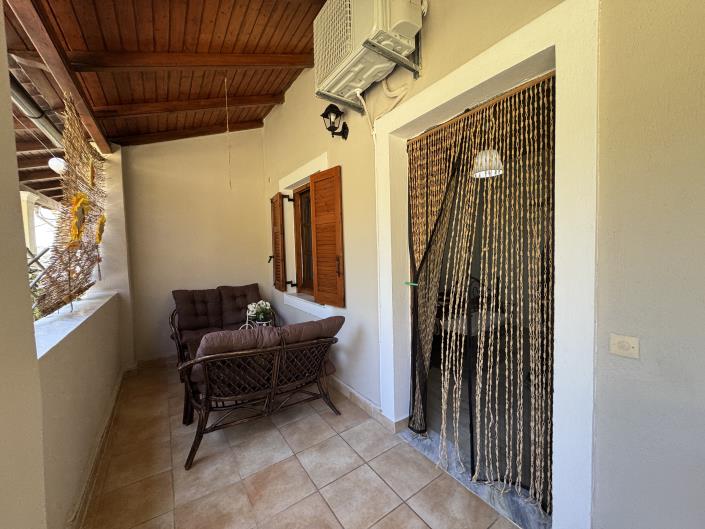 Image No.9-2 Bed House for sale